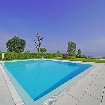 Il Porticciolo P1-12 By Wonderful Italy